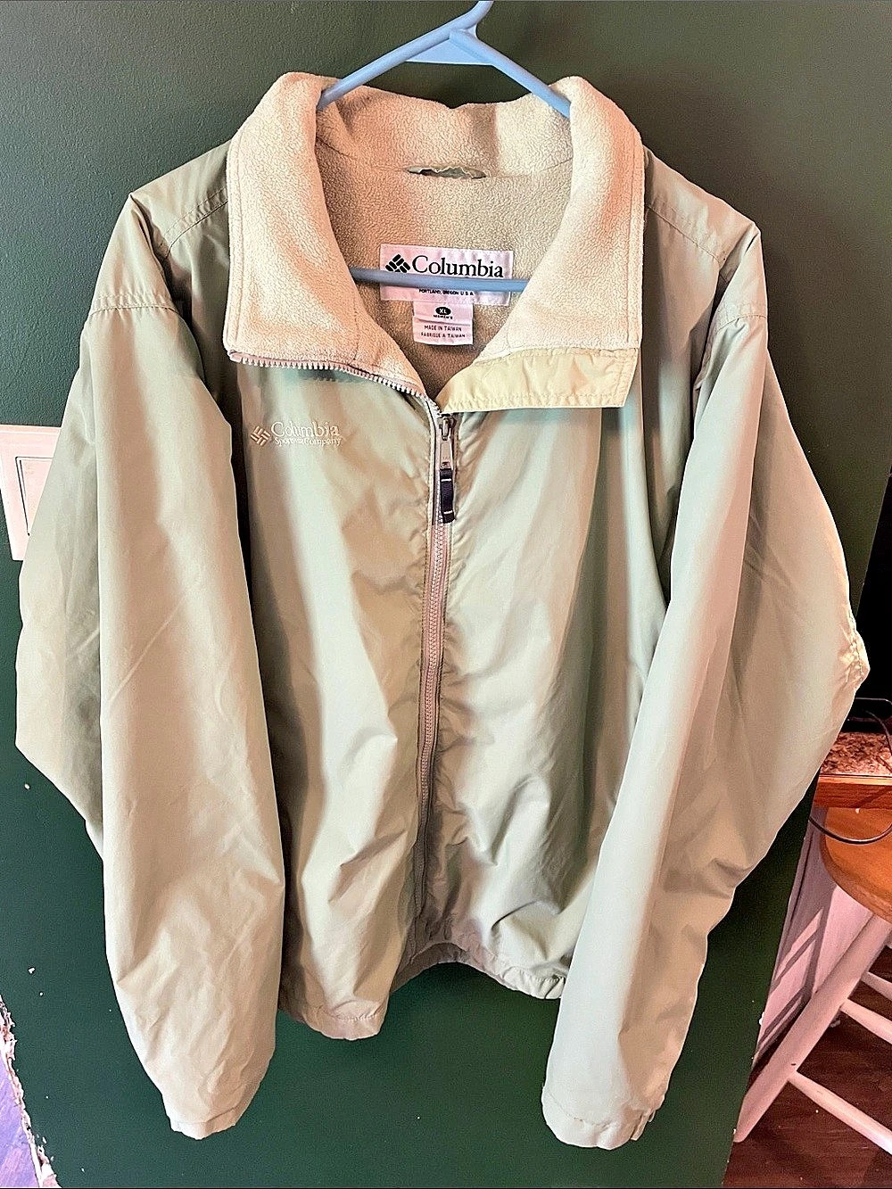Columbia Sportswear Fleece Lined Women’s insulated XL Jacket Light Green Full Zi